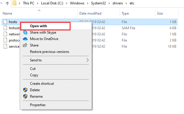 現在，選擇並右鍵單擊主機文件，然後選擇打開方式選項。 修復 Teamviewer 在 Windows 10 中無法連接的問題