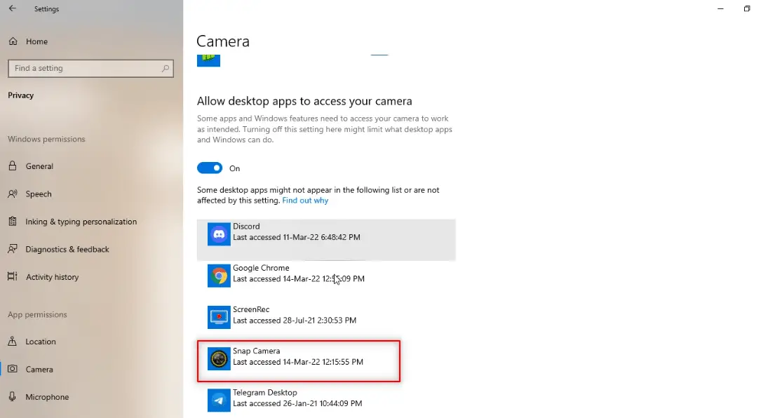 向下滾動以在允許桌面應用程序訪問您的相機類別下找到 Snap Camera 應用程序